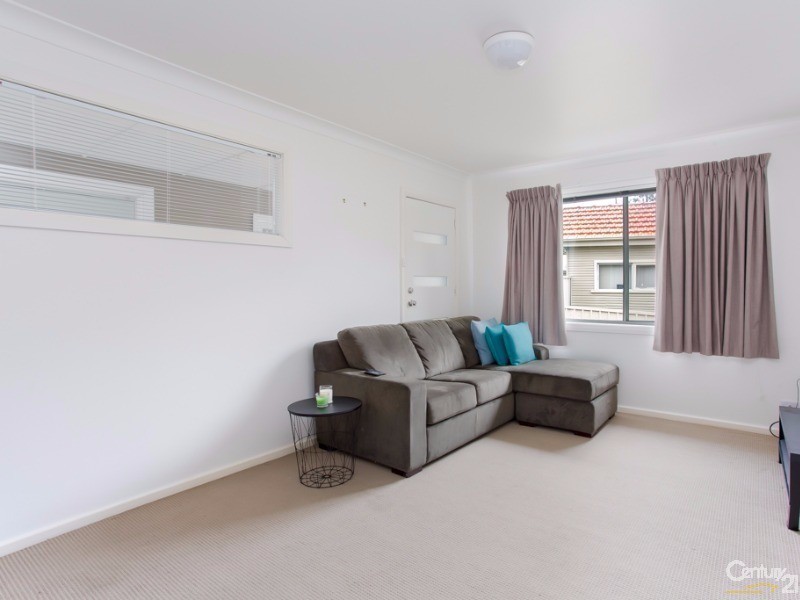 2/8 Tiral Street, Charlestown NSW 2290