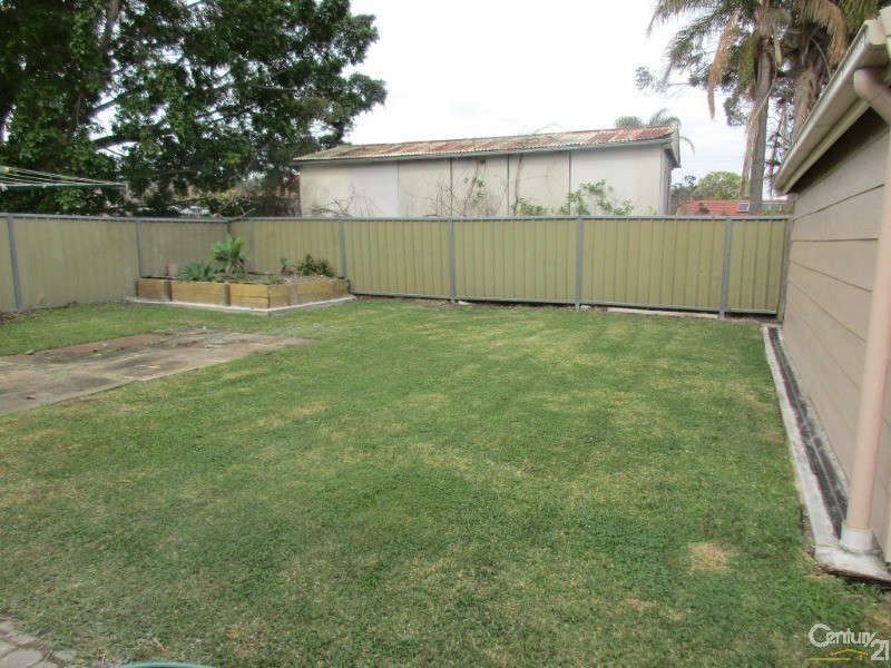 30 Plane Street, Gateshead NSW 2290