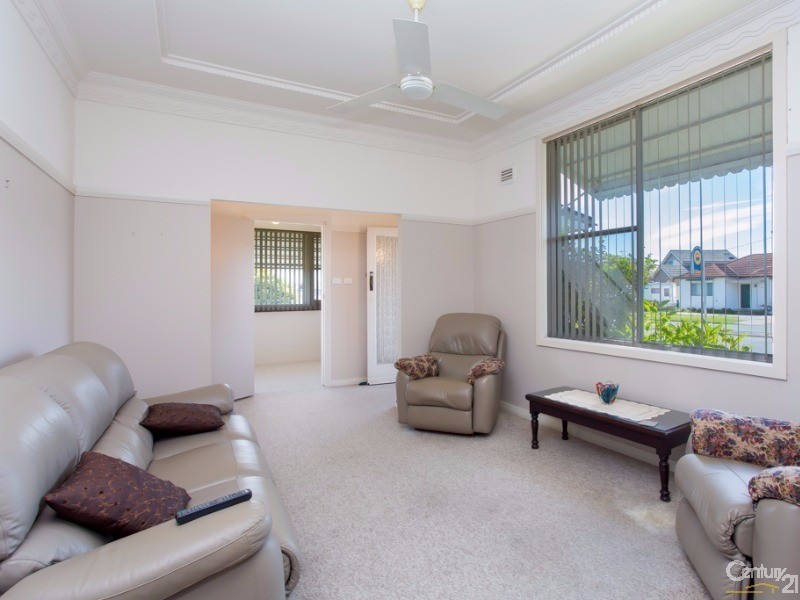 2 Queens Road, New Lambton NSW 2305