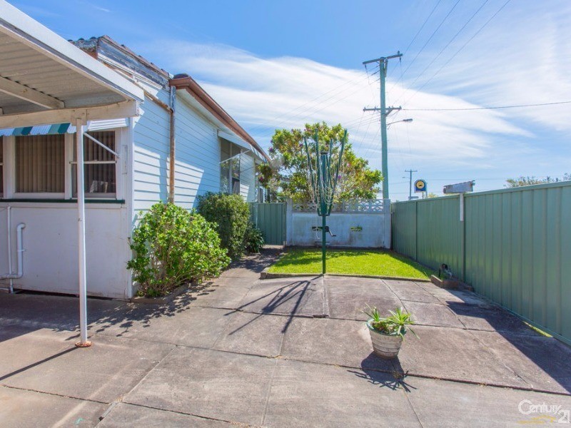 2 Queens Road, New Lambton NSW 2305