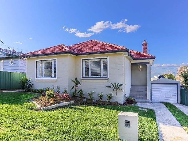 18 Murray Street, Adamstown Heights NSW 2289