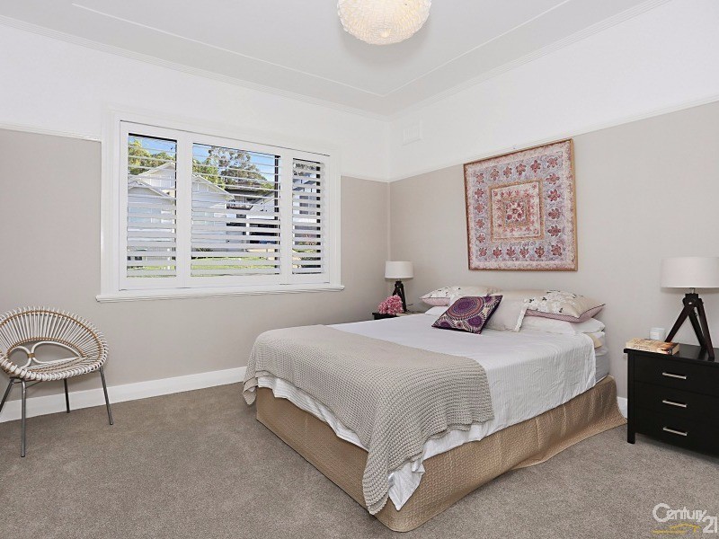 18 Murray Street, Adamstown Heights NSW 2289
