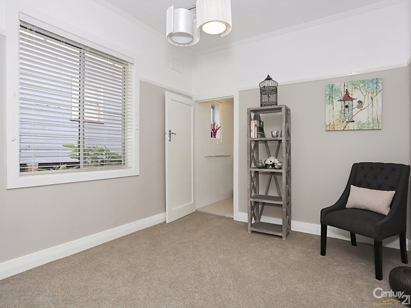 18 Murray Street, Adamstown Heights NSW 2289