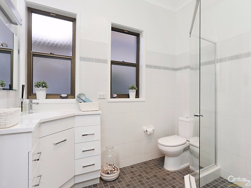 18 Murray Street, Adamstown Heights NSW 2289