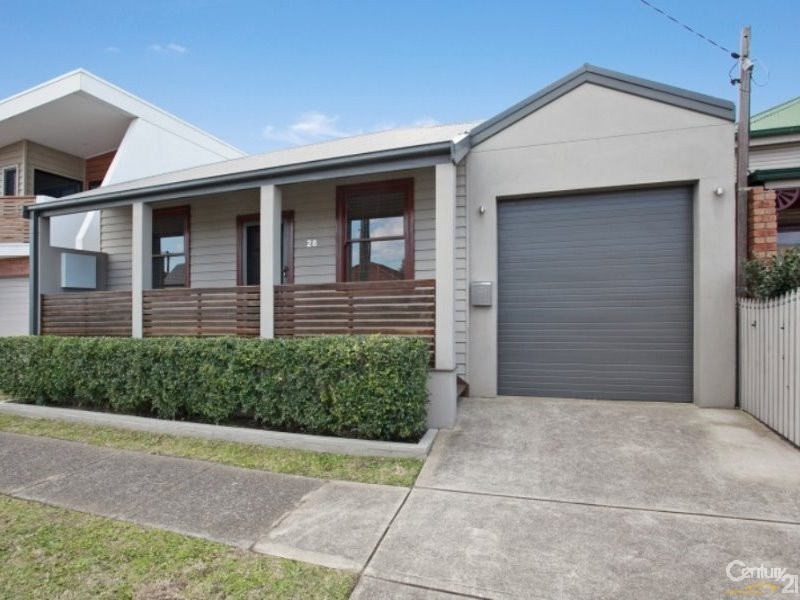 28 Gulliver Street, Hamilton NSW 2303