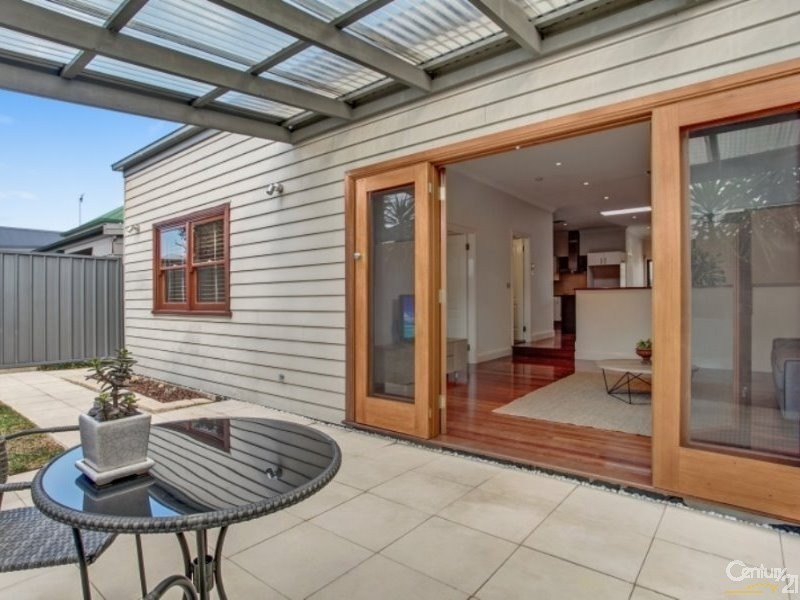 28 Gulliver Street, Hamilton NSW 2303