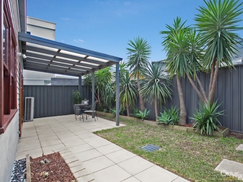 28 Gulliver Street, Hamilton NSW 2303