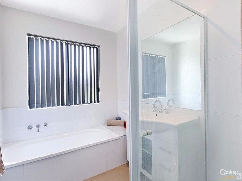 24/348 Pacific Highway, Belmont North NSW 2280