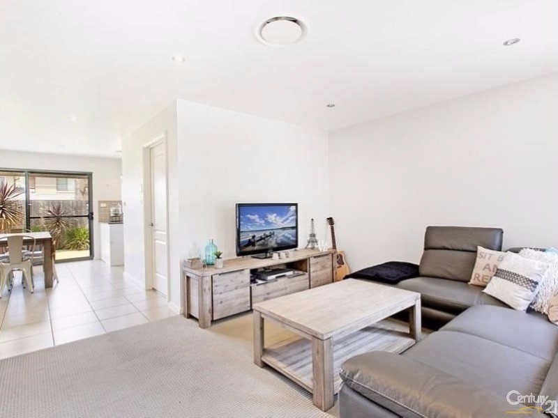 24/348 Pacific Highway, Belmont North NSW 2280