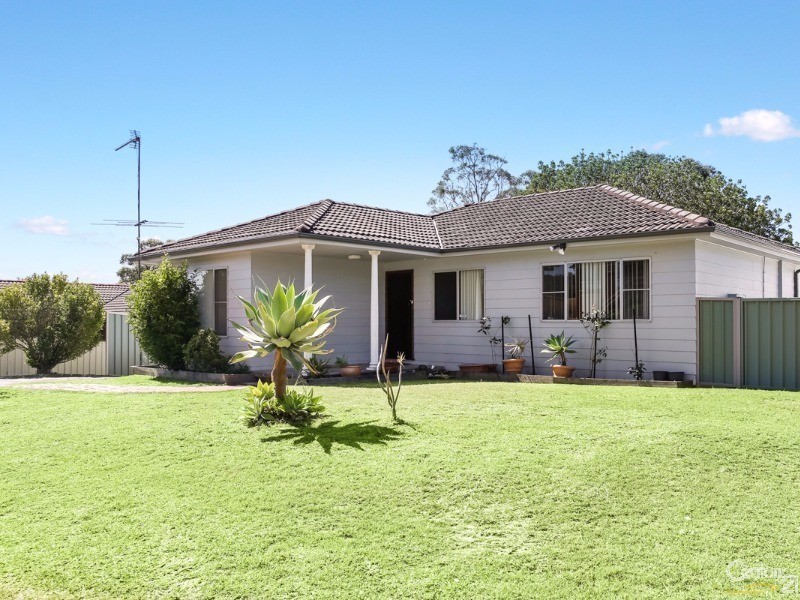 28 Kenley Crescent, Macquarie Hills NSW 2285