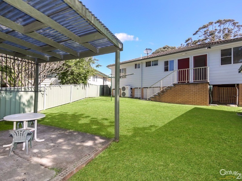 28 Kenley Crescent, Macquarie Hills NSW 2285
