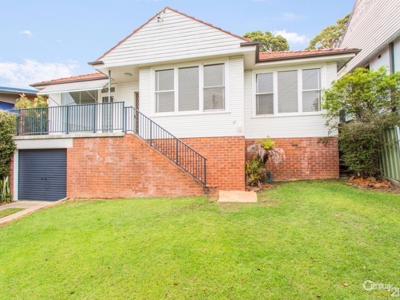 17 Valaud Crescent, Highfields NSW 2289