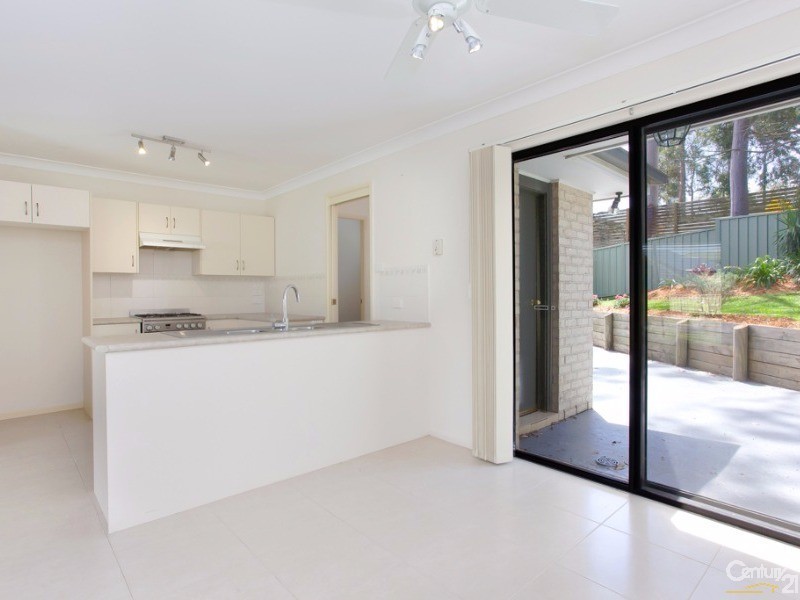 14 Hanover Road, Cameron Park NSW 2285