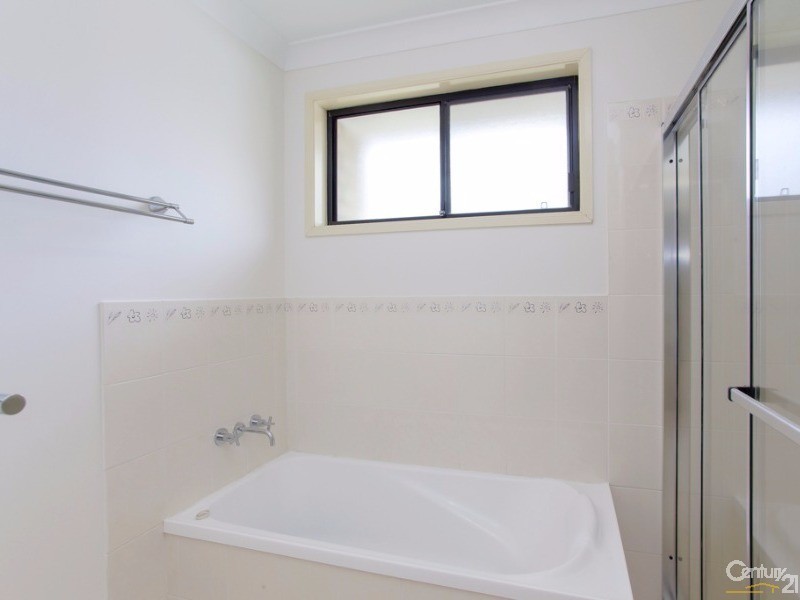 14 Hanover Road, Cameron Park NSW 2285