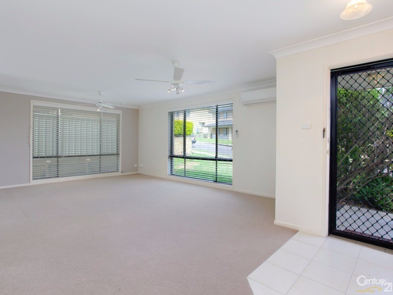 14 Hanover Road, Cameron Park NSW 2285