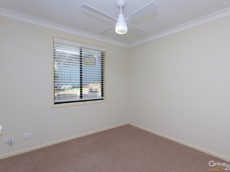 14 Hanover Road, Cameron Park NSW 2285