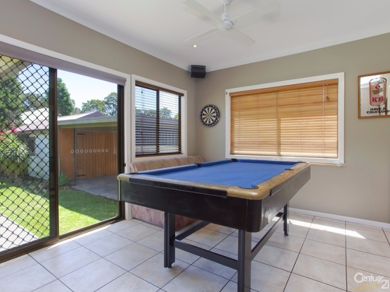 9 Burnett Street, Mayfield West NSW 2304