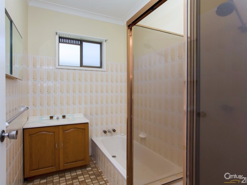 9 Burnett Street, Mayfield West NSW 2304