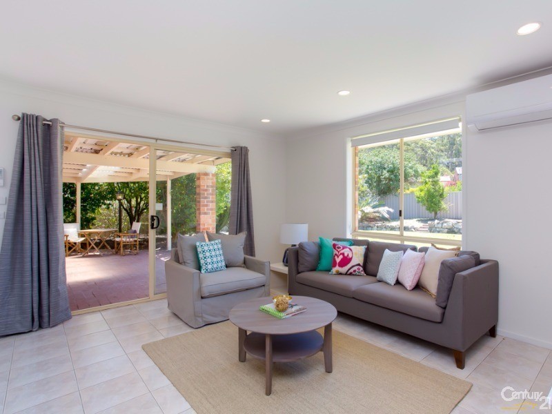 37 Parklea Avenue, Croudace Bay NSW 2280