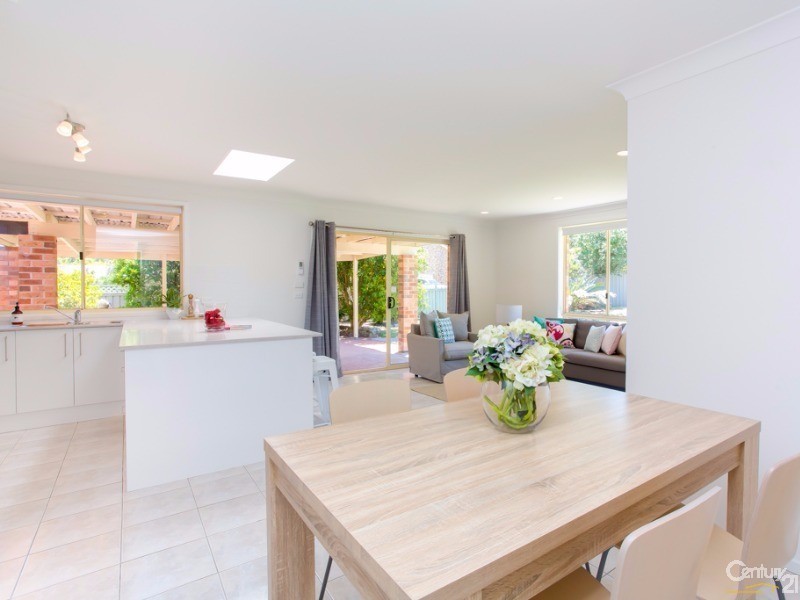 37 Parklea Avenue, Croudace Bay NSW 2280