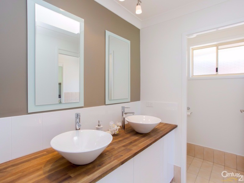 37 Parklea Avenue, Croudace Bay NSW 2280