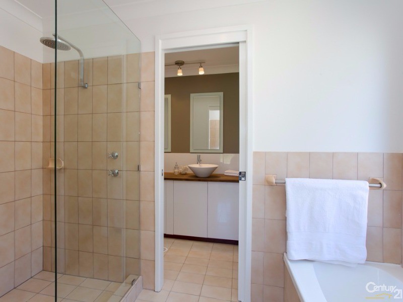 37 Parklea Avenue, Croudace Bay NSW 2280