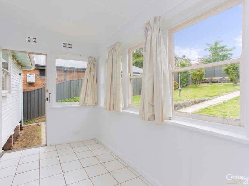 11 Garden Grove Parade, Adamstown Heights NSW 2289