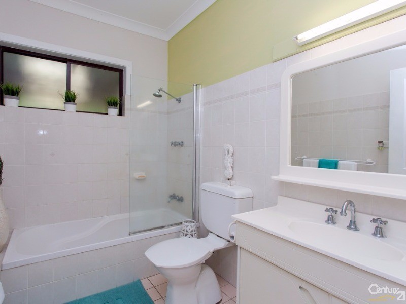 33 Coronation Street, Warners Bay NSW 2282