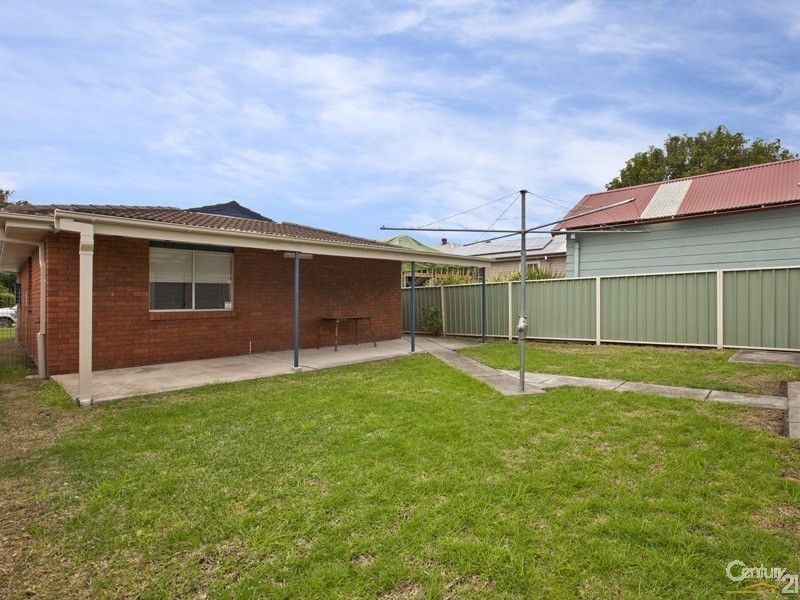 24 Belmore Street, Adamstown NSW 2289
