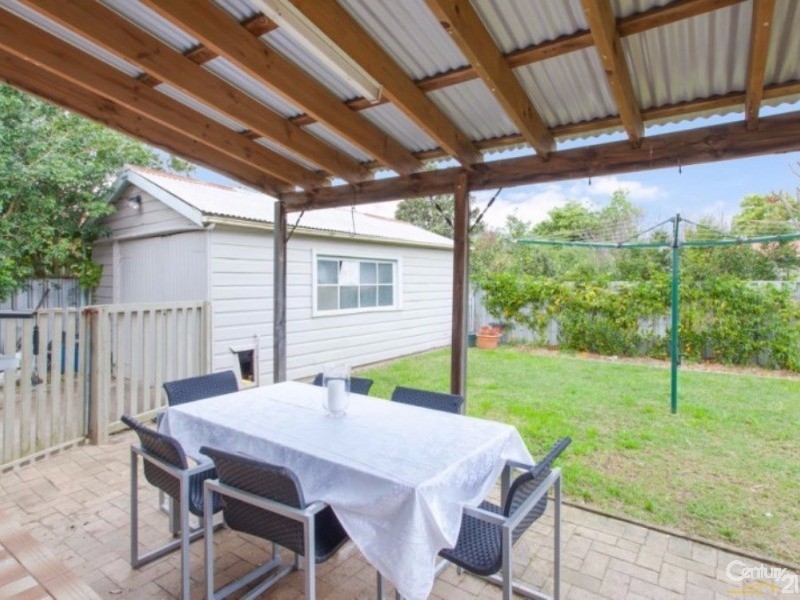 79 Young Street, Georgetown NSW 2298