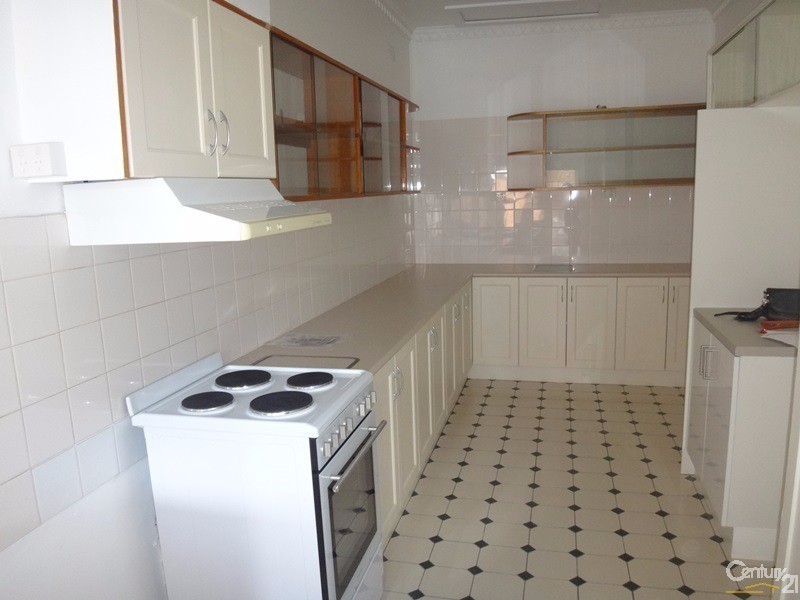 131 Maitland Road, Mayfield NSW 2304