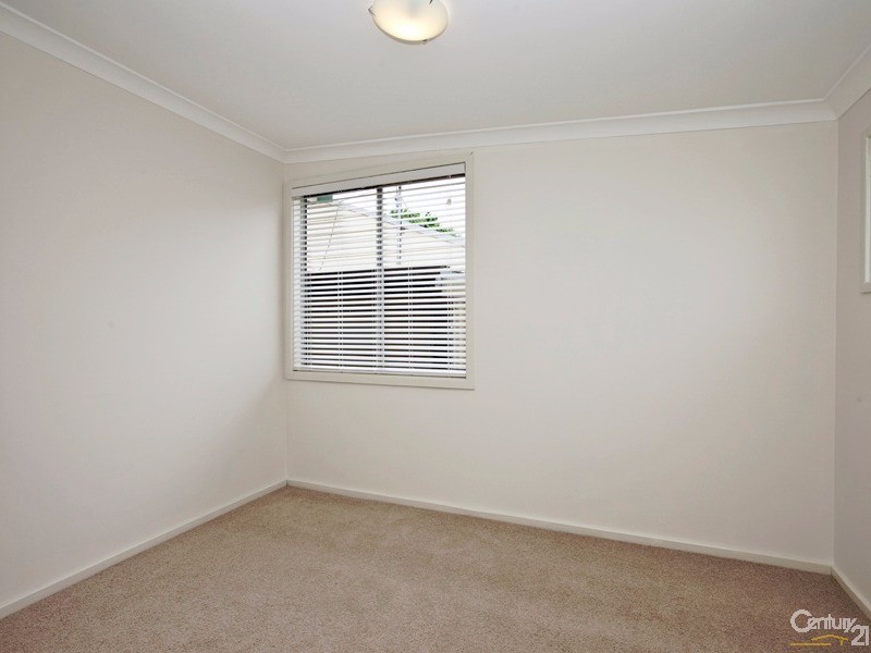 24 Derna Road, Shortland NSW 2307