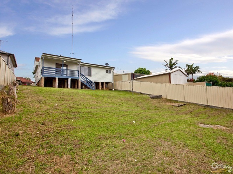 24 Derna Road, Shortland NSW 2307