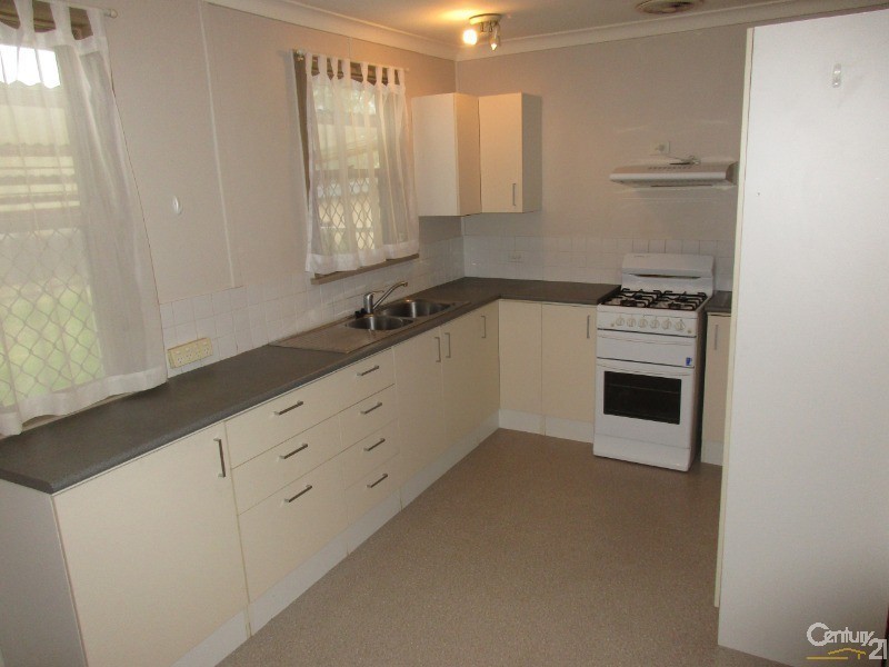 13 Teak Street, Gateshead NSW 2290