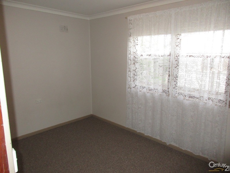 13 Teak Street, Gateshead NSW 2290