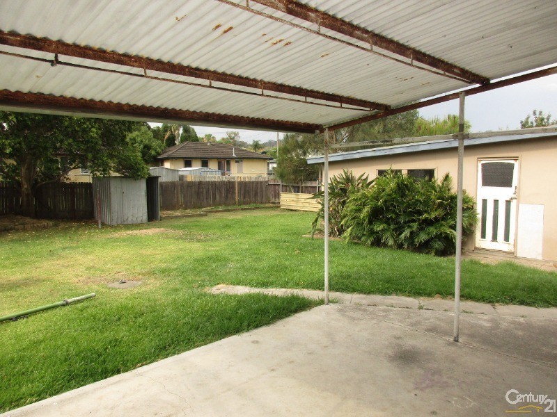 13 Teak Street, Gateshead NSW 2290