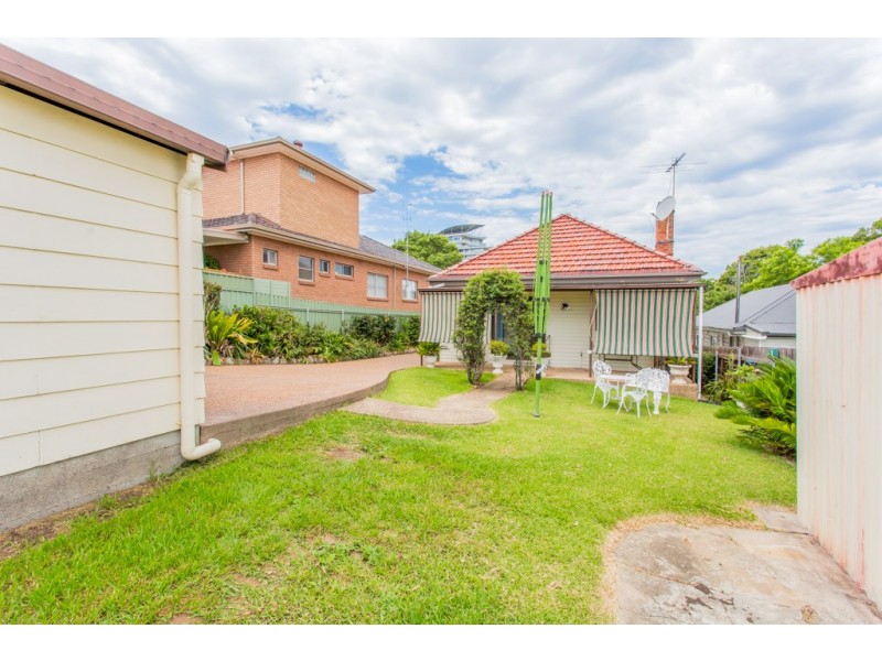5 Buller Street, Charlestown NSW 2290