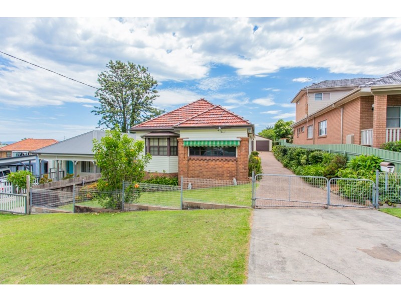 5 Buller Street, Charlestown NSW 2290