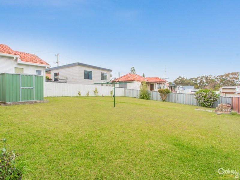 16 Park Street, Charlestown NSW 2290