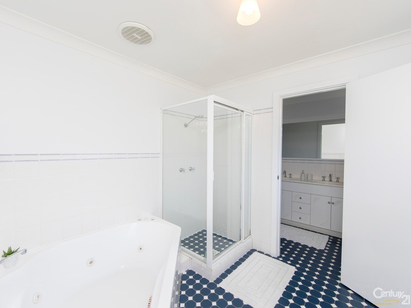 9A New York Avenue, Warners Bay NSW 2282