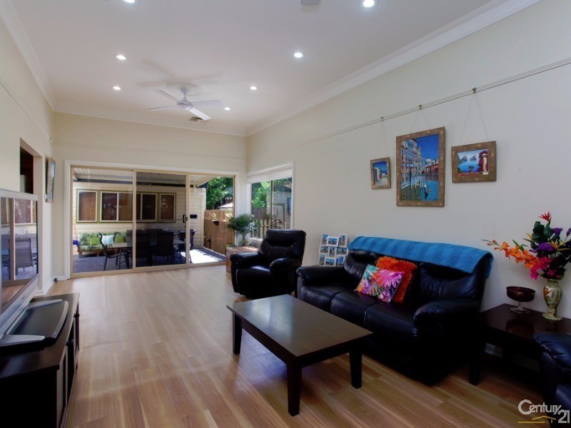 36 Eighth Street, Adamstown NSW 2289