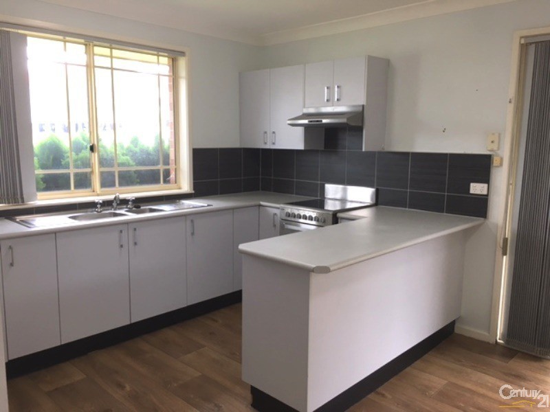 1/4 Chippindall Street, Speers Point NSW 2284