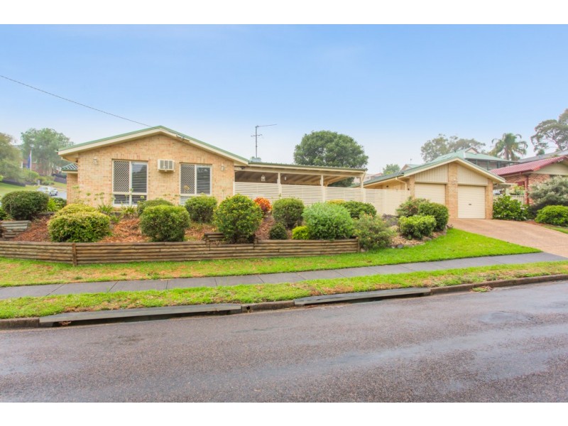 2 Alpha Close, Eleebana NSW 2282
