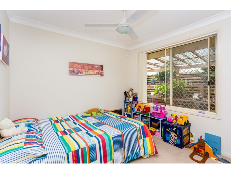 2 Alpha Close, Eleebana NSW 2282