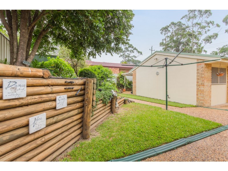 2 Alpha Close, Eleebana NSW 2282