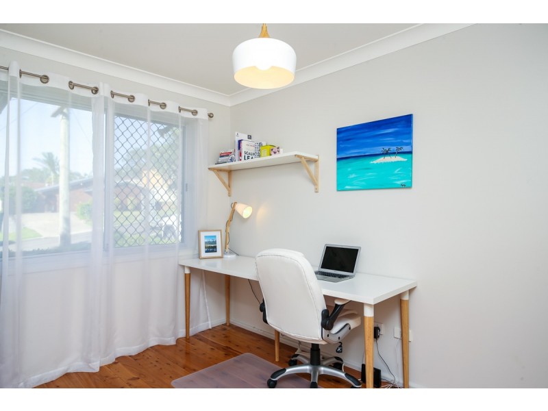 9  Malwood Avenue, Macquarie Hills NSW 2285