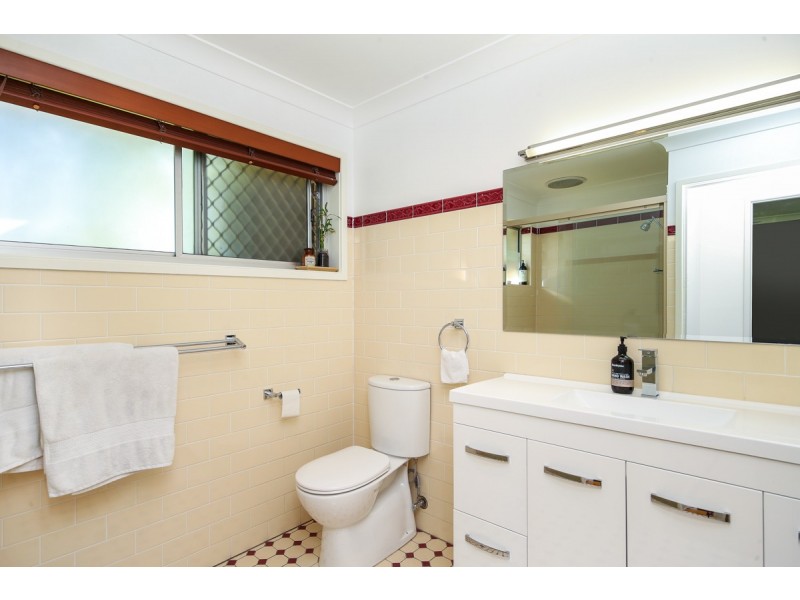 9  Malwood Avenue, Macquarie Hills NSW 2285