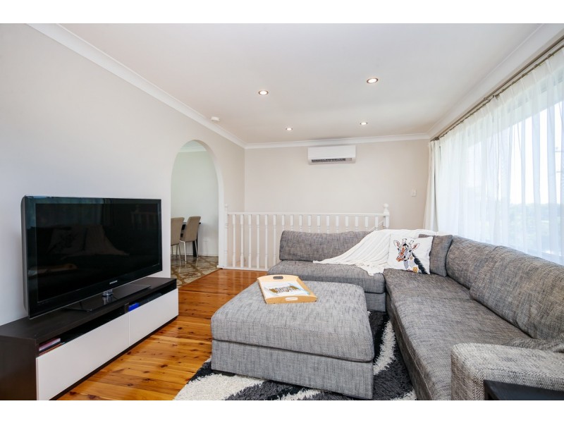 9  Malwood Avenue, Macquarie Hills NSW 2285