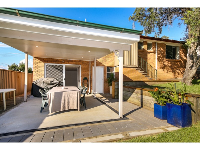 9  Malwood Avenue, Macquarie Hills NSW 2285