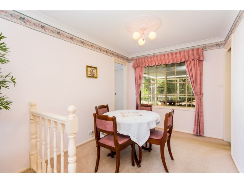 27 Derwent Crescent, Lakelands NSW 2282